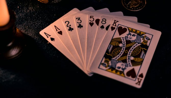 Tampilan meja baccarat live kasino wap89 dengan dealer profesional dan streaming berkualitas tinggi